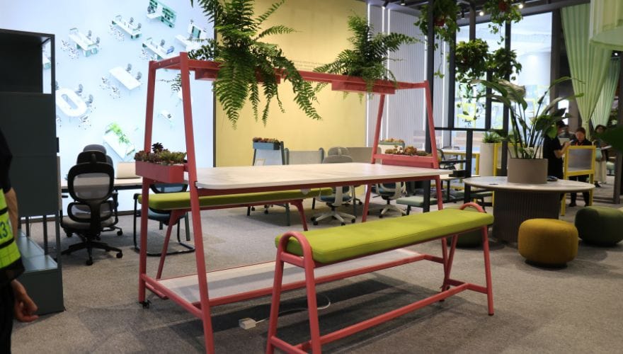 meet&co CIFF GZ 2025 Booth desks