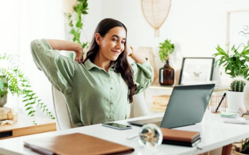 Perfect command position desk