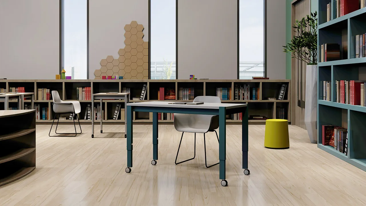 Daman Training Table with Wheels