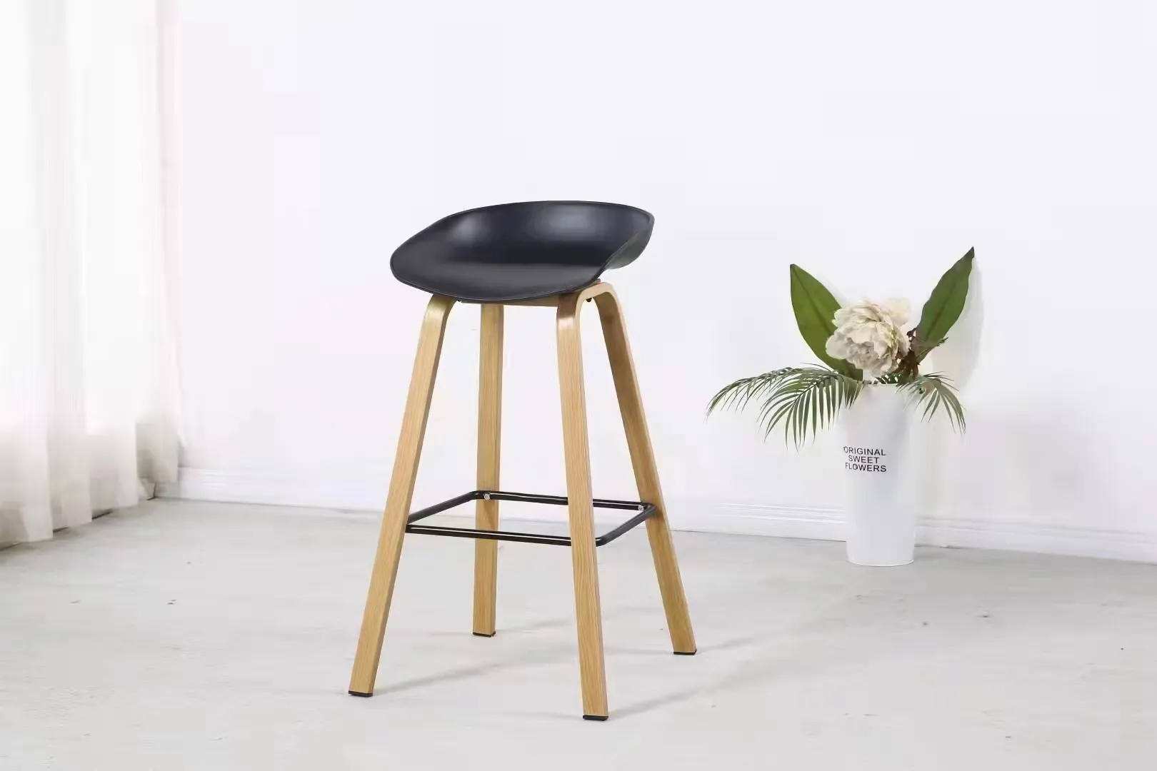 Meet&Co Wooden Bar Chair