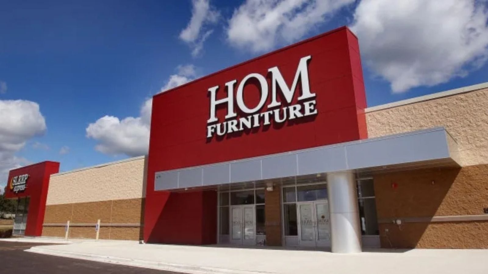 HOM Furniture Storefront