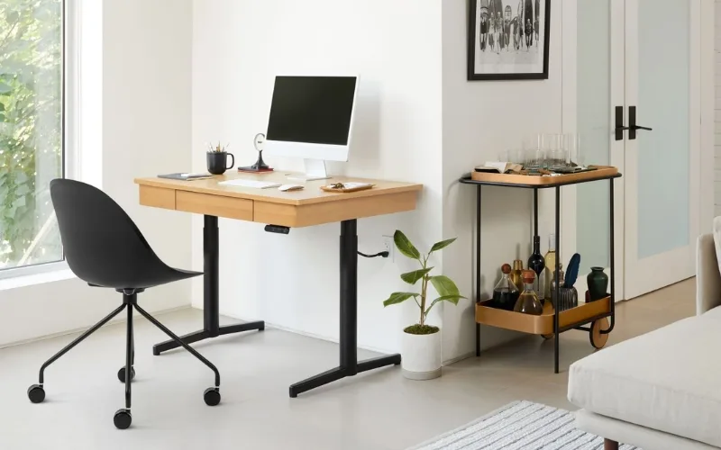 Melhor mesa com altura ajustável e gavetas - Mesa de pé Burrow Copilot