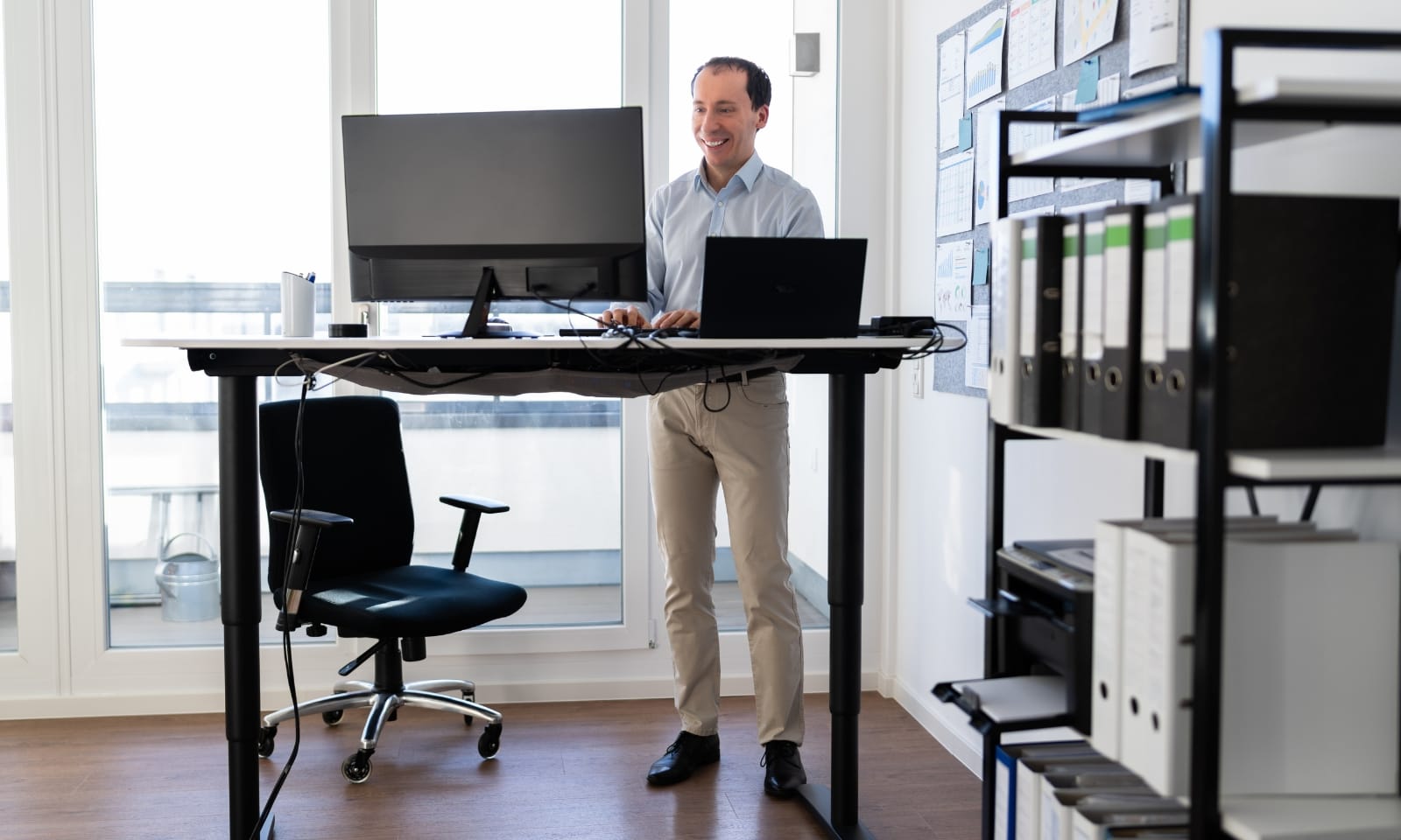 Best Standing Desks With Shelves