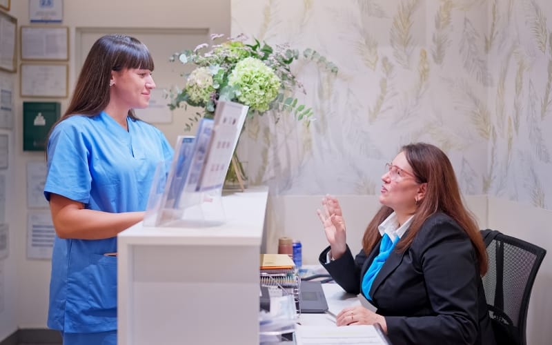 Reception Desk For Hospital