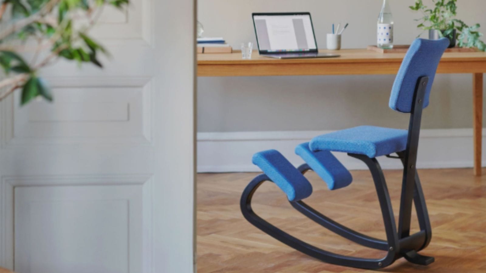 varier kneeling chair