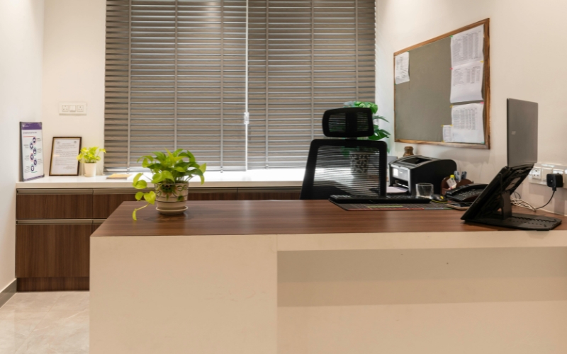Office Desk Layout
